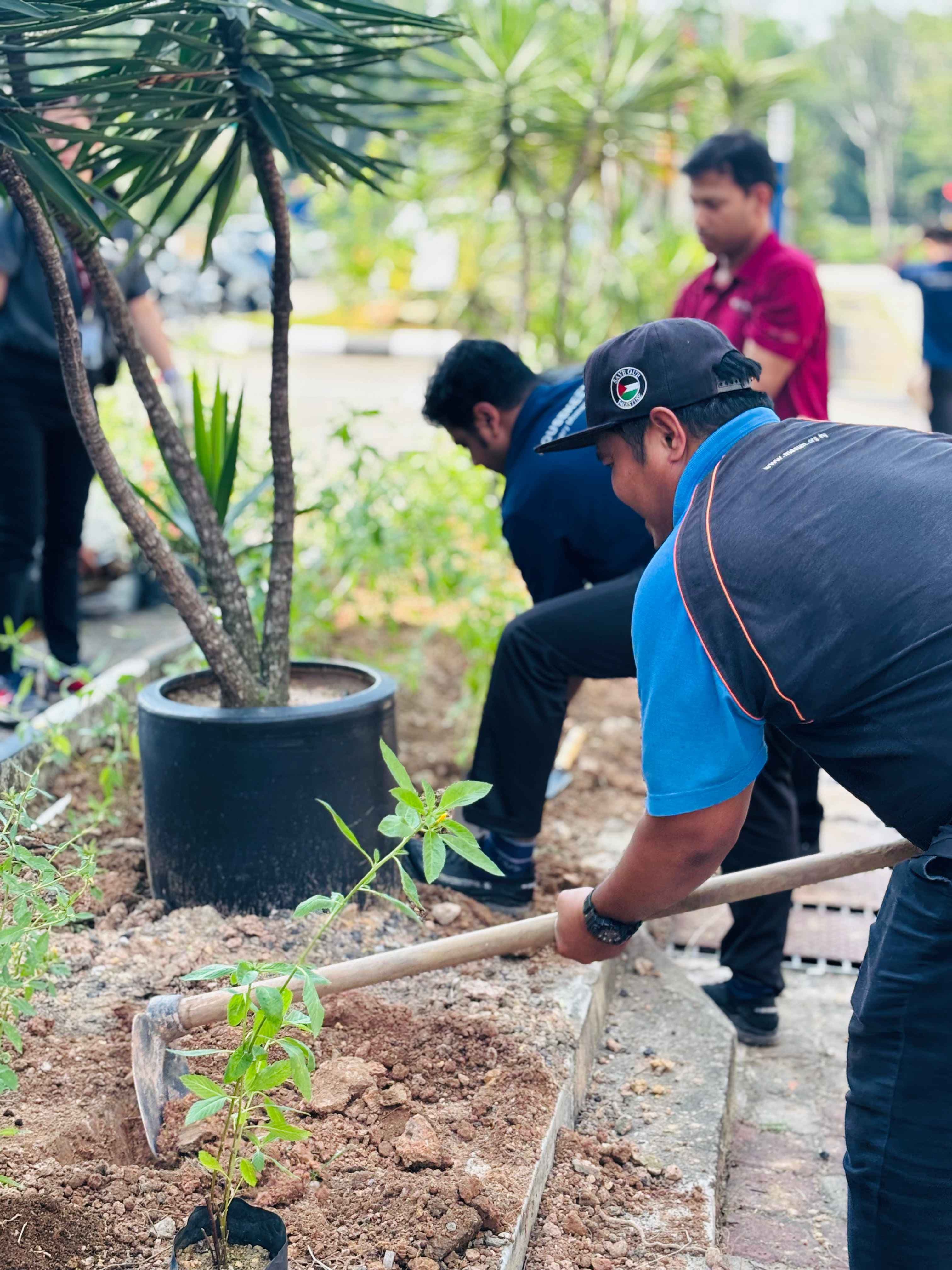 PBSB team planting trees on Earth Day 2026